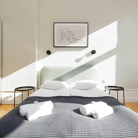 Boduena By Renters Prestige Apartmán Varšava
