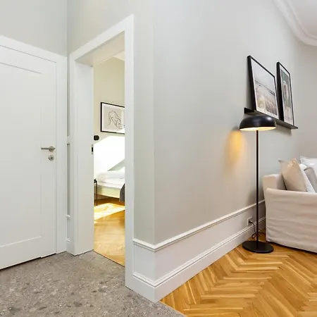 Boduena By Renters Prestige