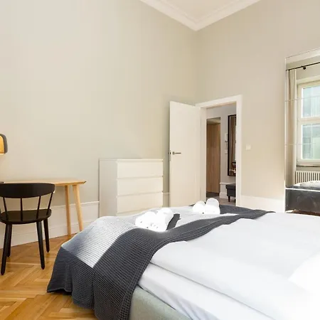 Apartment Boduena By Renters Prestige Warschau